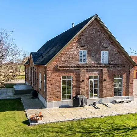 Renovated With Views Over Lillebaelt Sønder Stenderup